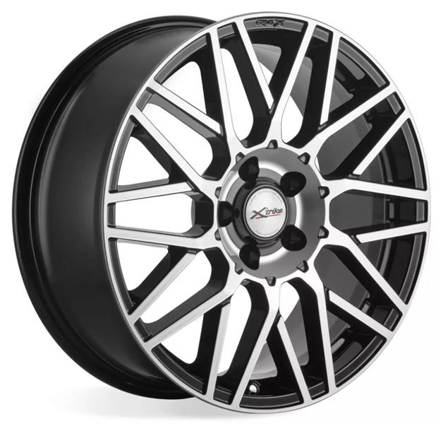 Диски X'trike X-133 7.5 х 18 5*114,3 Et: 45 Dia: 67.1 черный с проточкой глянцевый